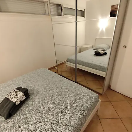 Апартаменти Naturiste Cap D'agde Port Ambonne 239