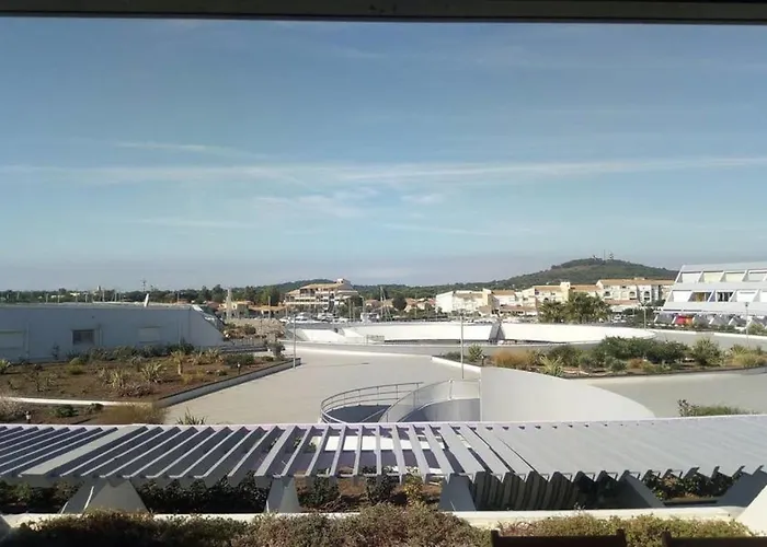 Naturiste Cap D'agde Port Ambonne 239