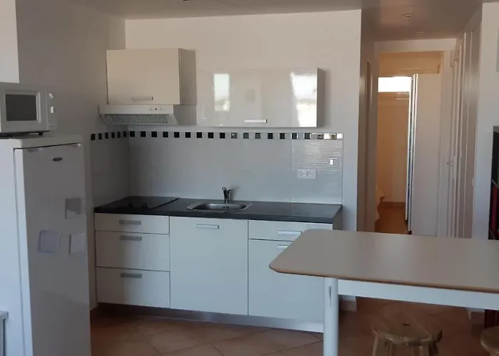 Naturiste Cap D'agde Port Ambonne 239 Апартаменти Агд